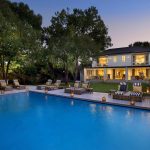 Tuin met zwembad - AtholPlace House & Villa